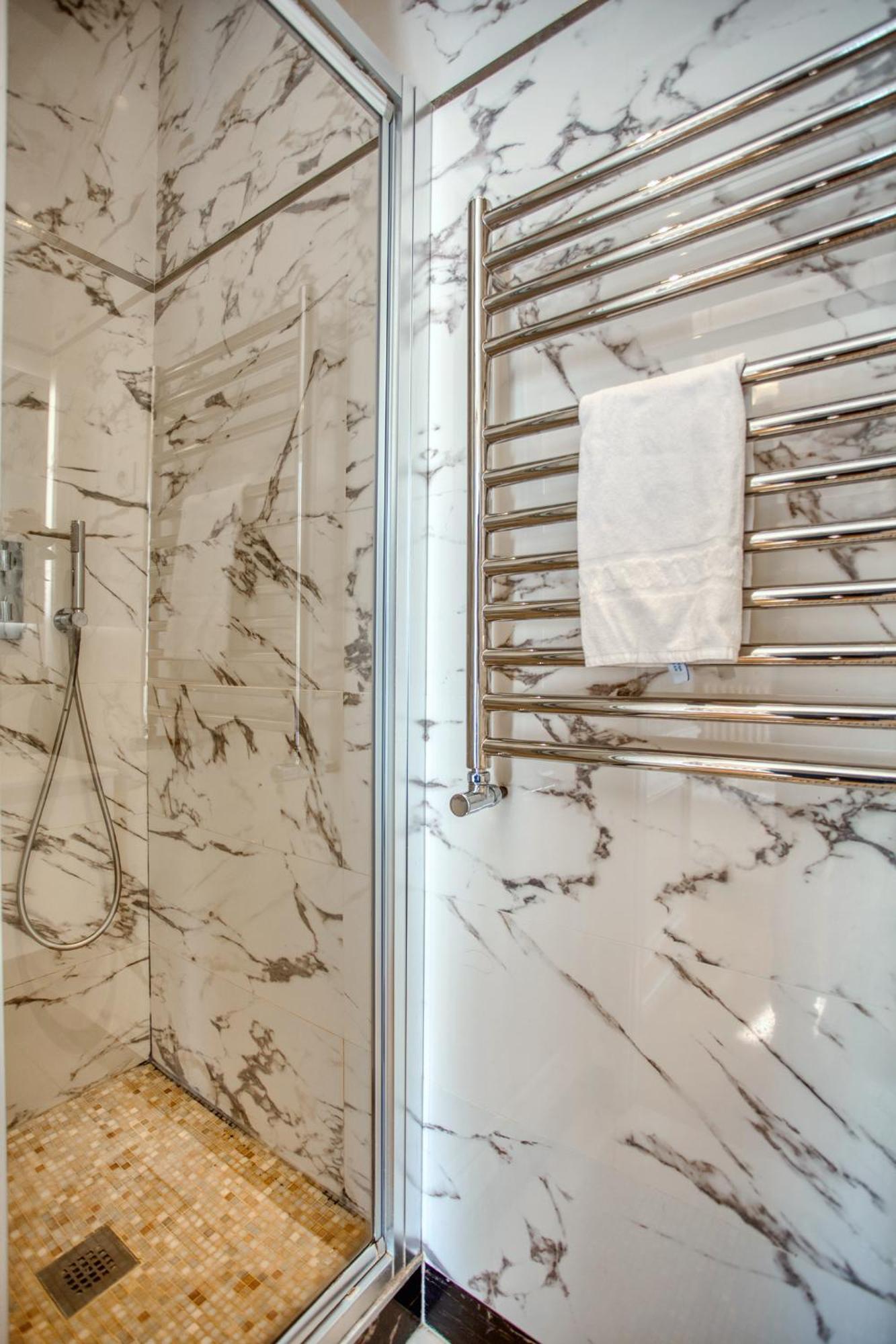 Luxueux 200M2 5Ch Champs Elysees A 1Min Perle Rare パリ エクステリア 写真